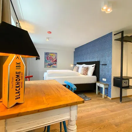 Blackhome Vintage Centre I Contactless Check-in * Ίνσμπρουκ