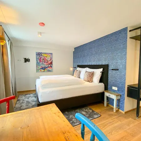 Blackhome Vintage Centre I Contactless Check-in