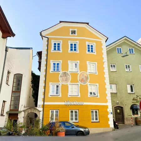 Blackhome Vintage Centre I Contactless Check-in *