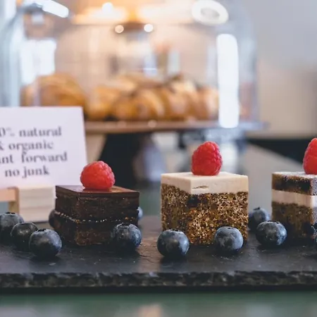 Blackhome Vintage Centre I Contactless Check-in *